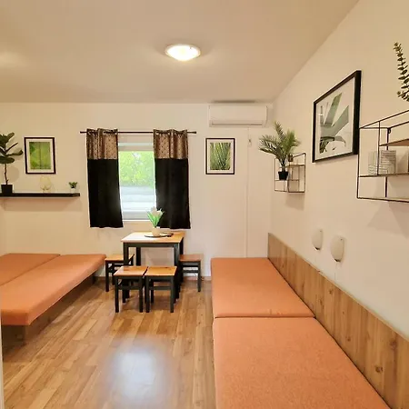 Apartment Malibu Sturovo